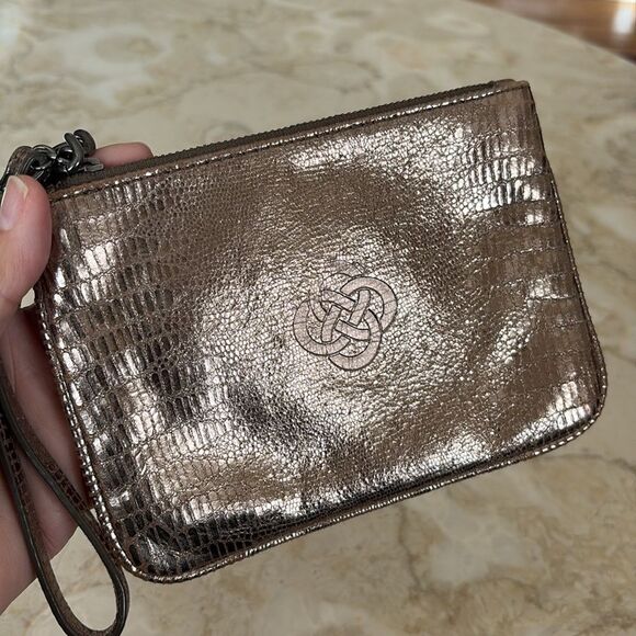 Stella & Dot Metallic Faux Leather Wristlet Wallet - Picture 2 of 10